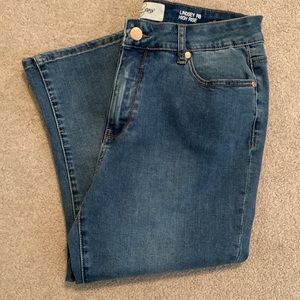 Lola Capri Jeans 10